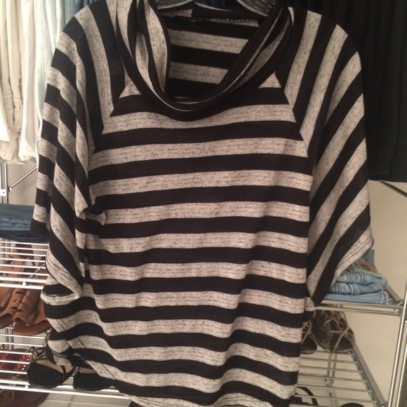 Stripped flowly top from Aqua - Picture 1 of 4