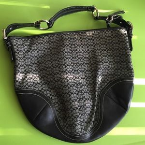 SALE - Coach shoulder bag awesome condition