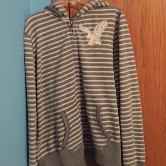 American Eagle Outfitters Sweaters - American Eagle sweatshirt