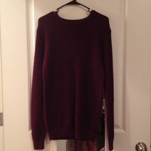 Maroon oversized sweeter. Price dropped!