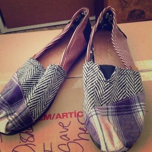 New Steve Madden flats (like toms)