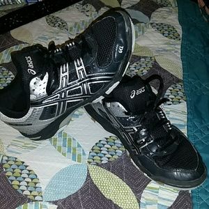 Volleyball shoes