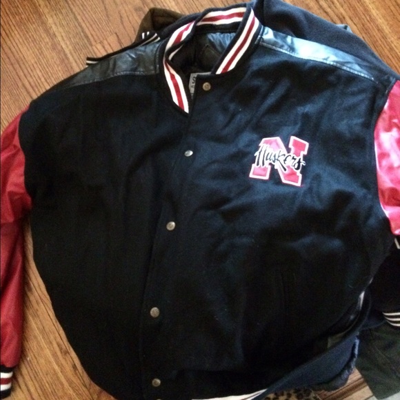 HOLD..Nebraska Huskers large jacket
