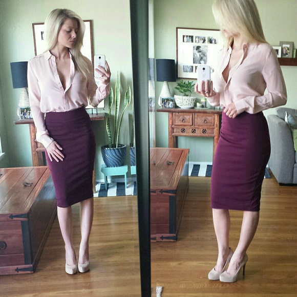 SOLD Raspberry Pencil Skirt with Back Zipper - Picture 3 of 4