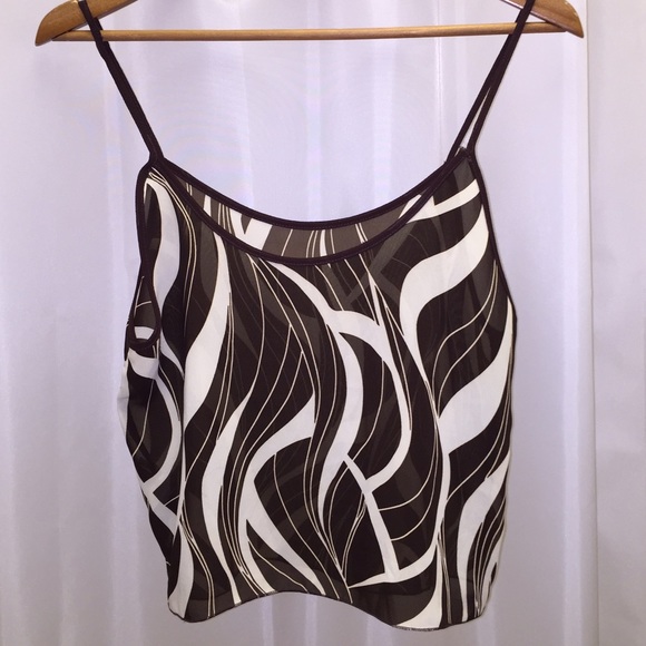 Tops - 🎉CLEARANCE🎉Brown & White Flowy Crop Top 😻