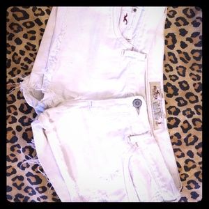 White hollister shorts