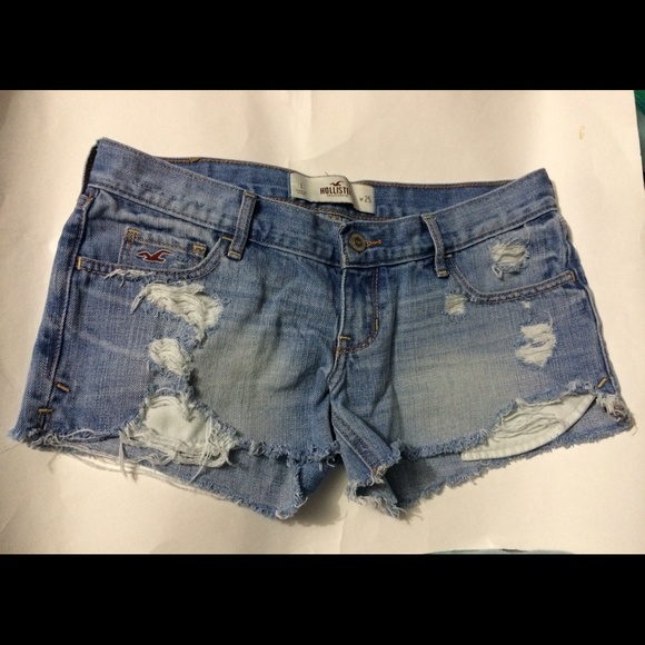 Hollister low-rise shorts