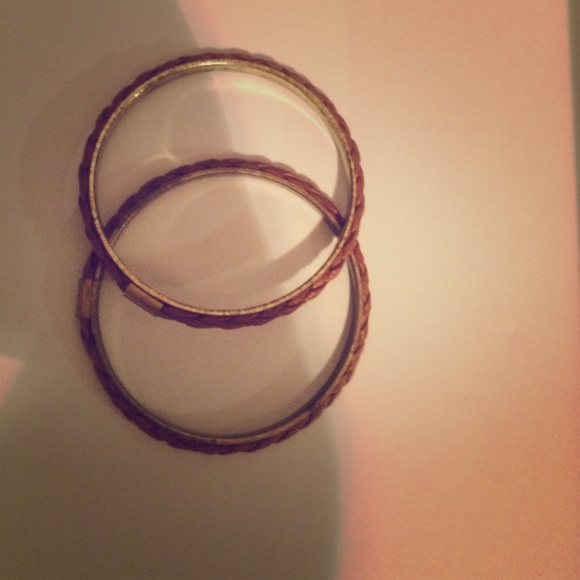 Bracelets - Picture 1 of 1