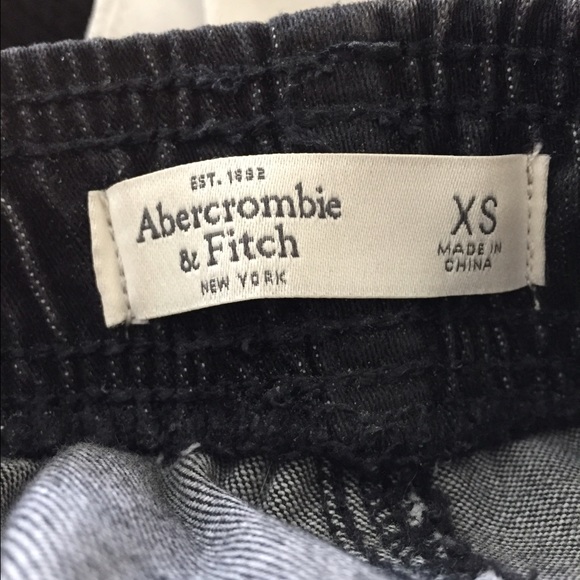 SOLD. Black Acid Wash Soft Denim Drop Crotch Pant. - Picture 4 of 4