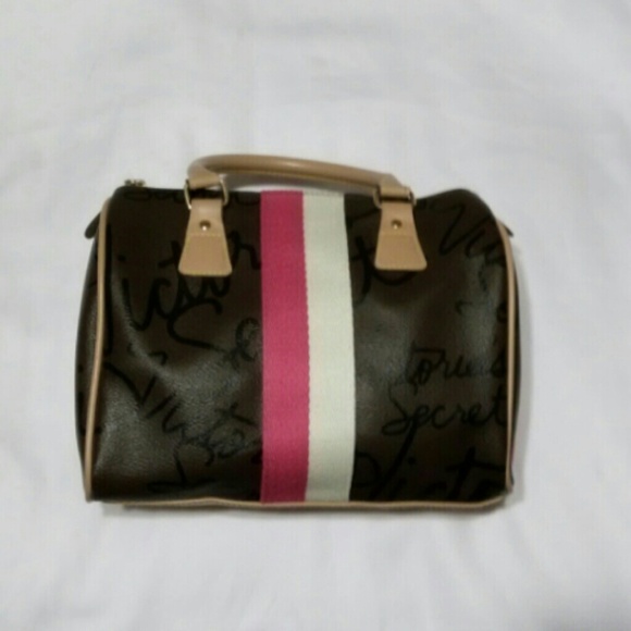 ✴Bundled✴ Victoria Secret handbag - Picture 1 of 3