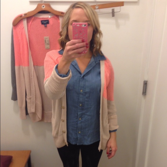 Coral and tan cardigan - Picture 4 of 4