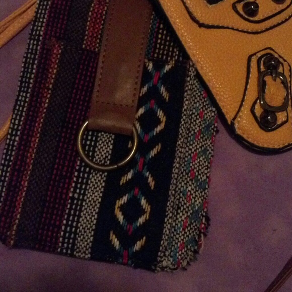 Two Fun Cross Body Purses! - Picture 4 of 4