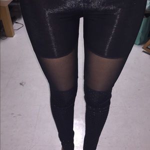 Edgy black leggings