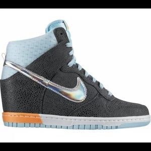 Nike Dunk Sky Hi - Hologram Swoosh (with box)