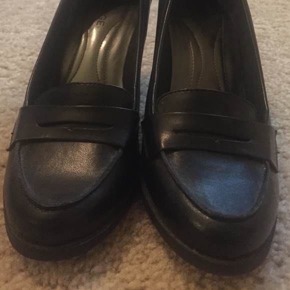 Classic work heels!