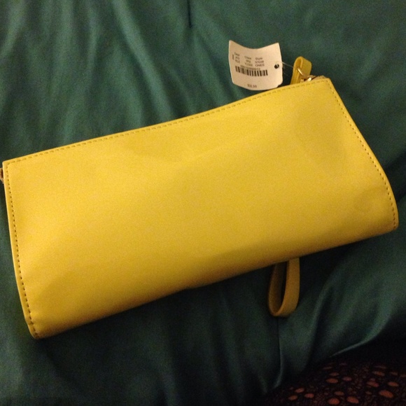 Yellow Clutch