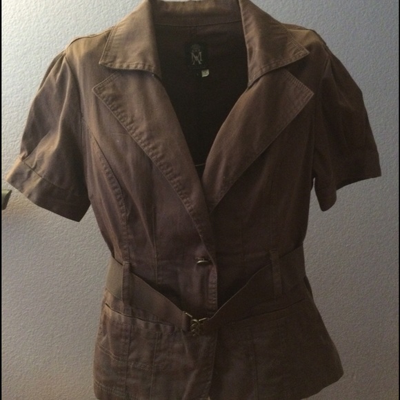 BUNDLE Dark brown short sleeved blazer & Paris