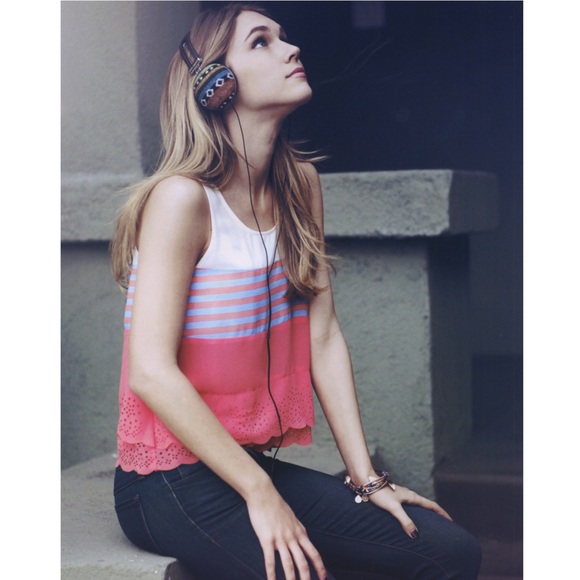 THE LAUREN scalloped open back top -CORAL/MINT - Picture 2 of 4