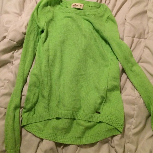 green hollister sweater