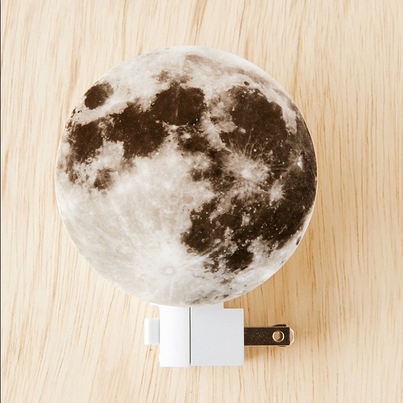 URBAN OUTFITTERS Moon Night Light