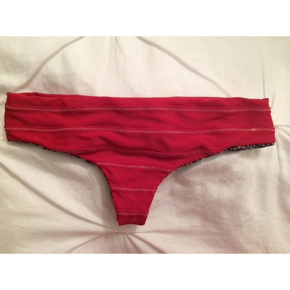 SOLD Acacia si red mumbai size small