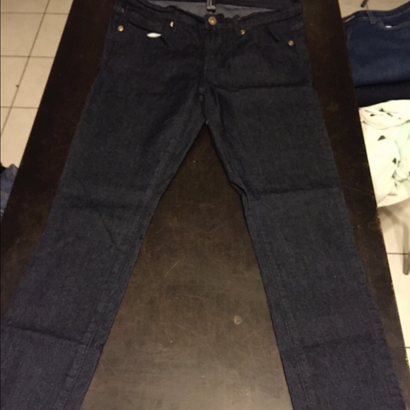 NWOT Forever 21 Jeans! Size 27