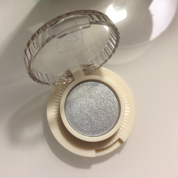 SOLD‼️Benefit eye shadow