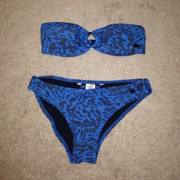 French Connection bikini - Picture 2 of 3