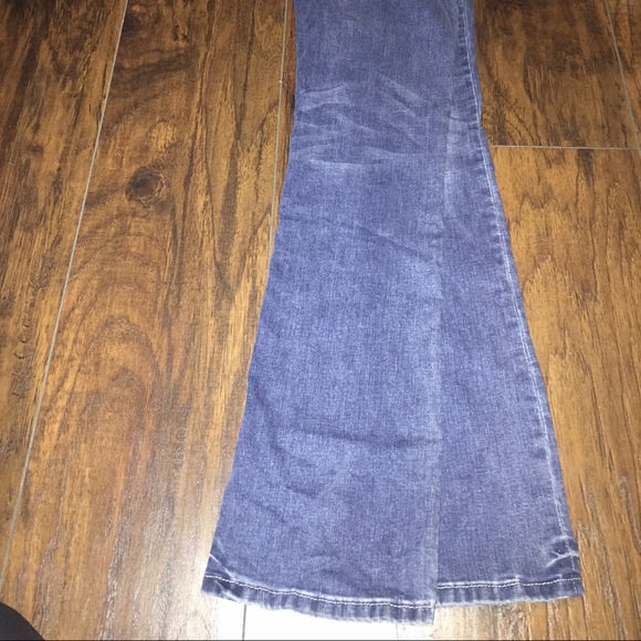 Guess boot leg jeans - Picture 4 of 4