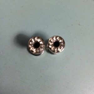 Size 2 gauges