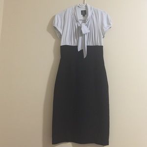 Color block Dress with a bow