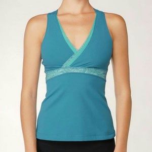 Lululemon Size 6 Athletic Deep V tank EUC