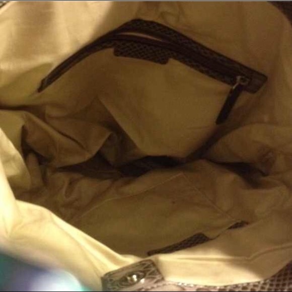 Calvin Klein Taupe Tote w/Snake print Straps. - Picture 3 of 4