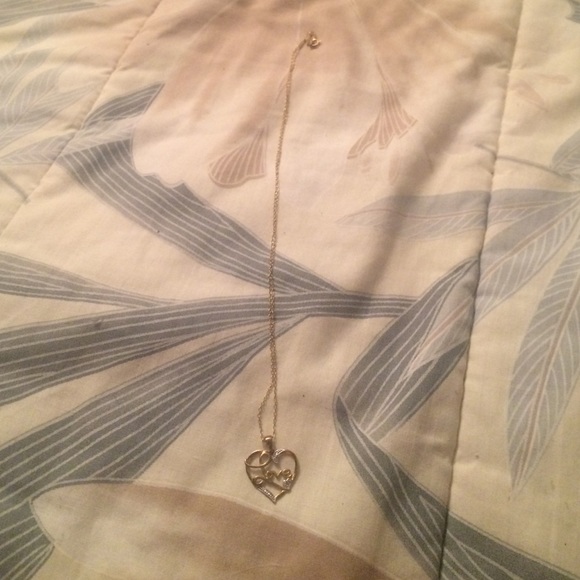 ❤️"Love" pendant necklace❤️ - Picture 2 of 3