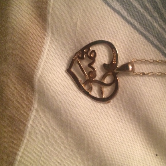 ❤️"Love" pendant necklace❤️ - Picture 3 of 3