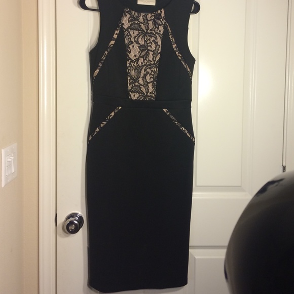 Dorothy Perkins black lace dress