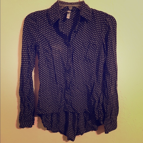 Blue polka dot button up top