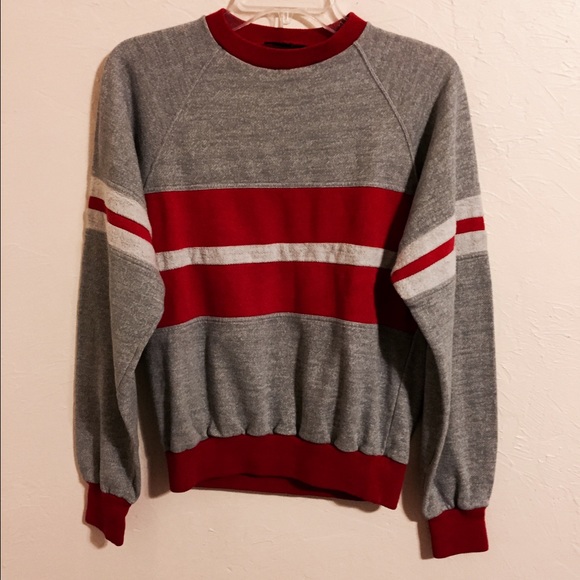 Vintage stripped crew neck!