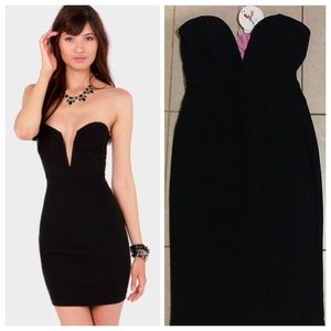 NWT Black Deep V bodycon dress