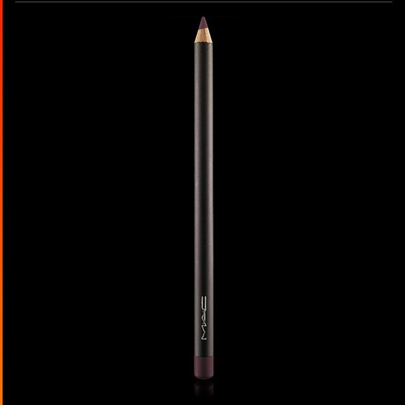 ⛔️SOLD⛔️MAC LIP PENCIL