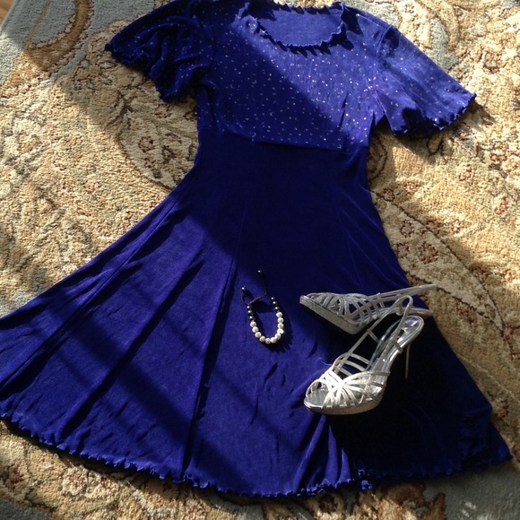 VINTAGE!!!!! Royal blue dress. Circa 80's !!!