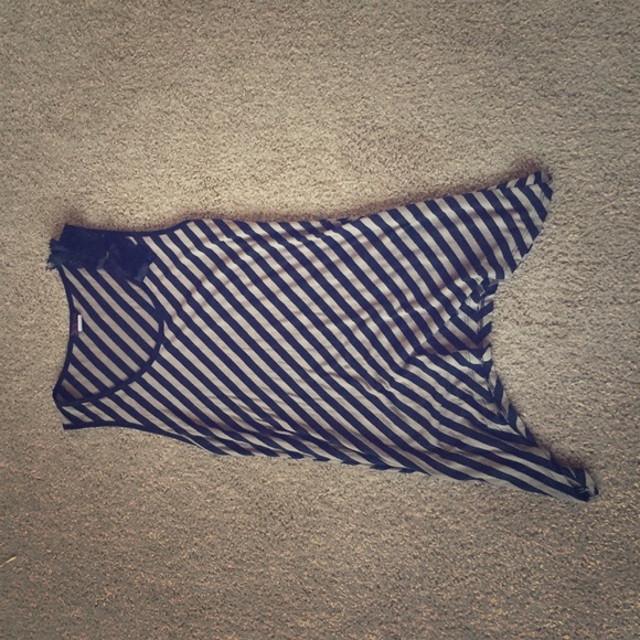 Lightweight tank top