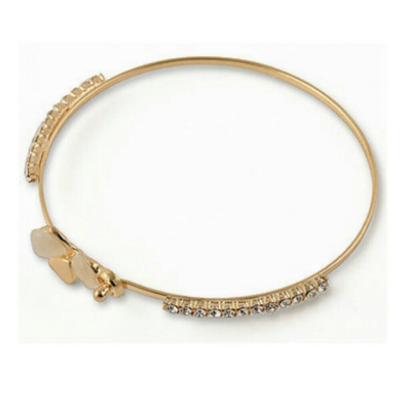 Charm Flower Gold Plated Cuff Bracelet - Picture 2 of 4