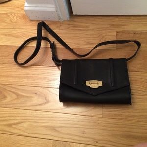Black shoulder bag