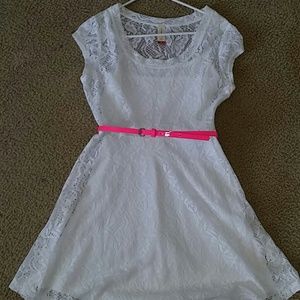 All over white lace dress with removable belt