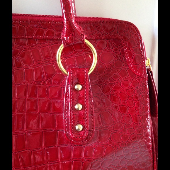 ❌❌SOLDJoan Rivers Handbag❌❌ - Picture 2 of 4