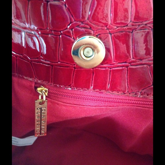 ❌❌SOLDJoan Rivers Handbag❌❌ - Picture 3 of 4