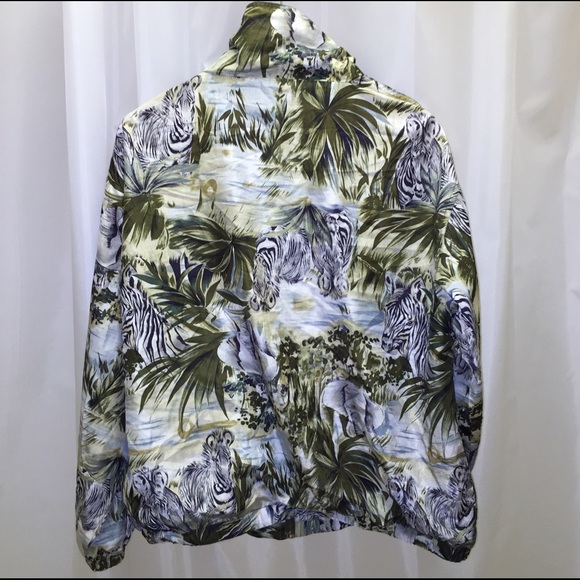 🎉SOLD🎉Unique Elephant & Zebra Jacket 😻 - Picture 2 of 5