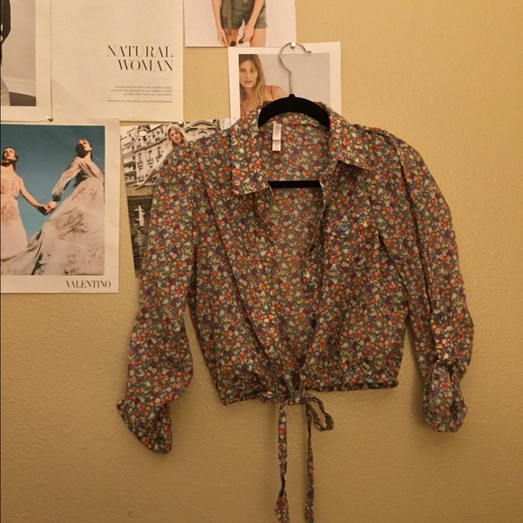 Floral crop top