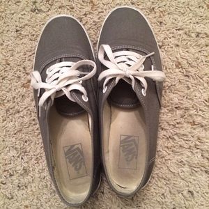 Gray vans lo pro